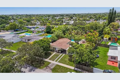9770 Cutler Ridge, Cutler Bay, FL 33157 - Photo 18