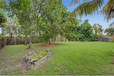 9770 Cutler Ridge, Cutler Bay, FL 33157 - Photo 16