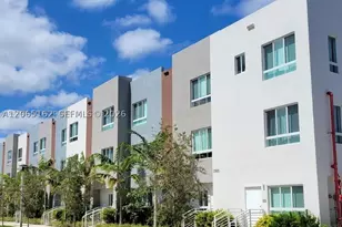 2561 NE 193rd, Miami, FL 33180 - Photo 2