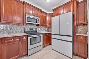 3007 N Oakland Forest, Oakland Park, FL 33309 - Photo 1