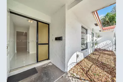 10251 NW 39th, Coral Springs, FL 33065 - Photo 8