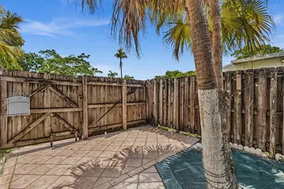 1943 Rodman, Hollywood, FL 33020 - Photo 32