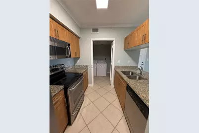 6482 Emerald Dunes #303, West Palm Beach, FL 33411 - Photo 6