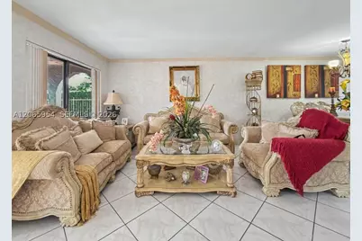 7961 W 6th, Hialeah, FL 33014 - Photo 8