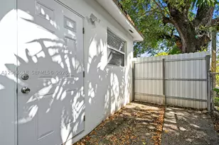 4840 SW 5th, Miami, FL 33134 - Photo 38