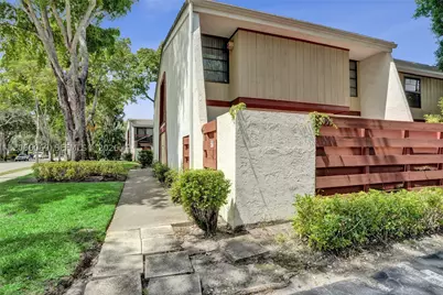 2999 Lakewood, Hollywood, FL 33021 - Photo 1