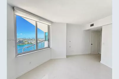 335 S Biscayne #3408, Miami, FL 33131 - Photo 6