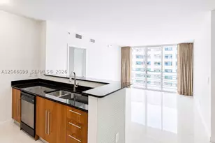 335 S Biscayne, Miami, FL 33131 - Photo 8