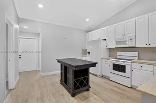 11065 NW 38th, Sunrise, FL 33351 - Photo 4