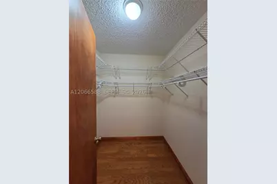 [Address not provided], Hallandale Beach, FL 33009 - Photo 12