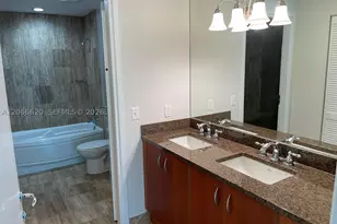 300 S Biscayne, Miami, FL 33131 - Photo 10
