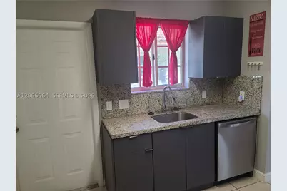 2884 SW 36th, Miami, FL 33133 - Photo 8