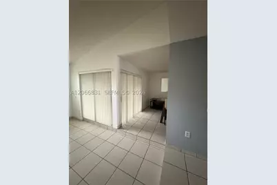 17919 NW 66th, Hialeah, FL 33015 - Photo 10
