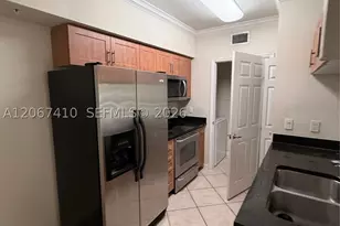 6492 Emerald Dunes, West Palm Beach, FL 33411 - Photo 10