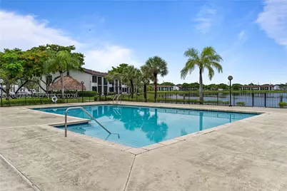 213 Lake Pointe #203, Oakland Park, FL 33309 - Photo 14