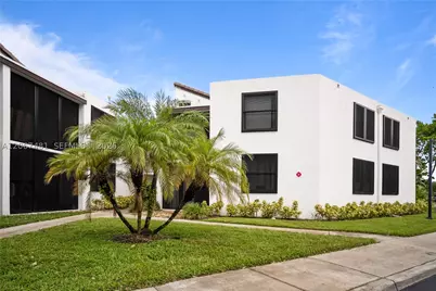 213 Lake Pointe #203, Oakland Park, FL 33309 - Photo 12