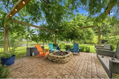 3829 Gulfstream, Davie, FL 33328 - Photo 46