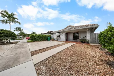 10033 NW 126th, Hialeah Gardens, FL 33018 - Photo 1