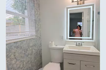 650 SW 55th, Margate, FL 33068 - Photo 6