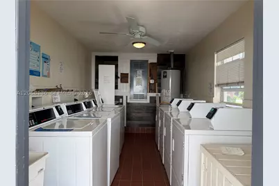 1520 McKinley #108E, Hollywood, FL 33020 - Photo 24