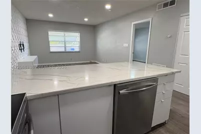 1520 McKinley #108E, Hollywood, FL 33020 - Photo 12
