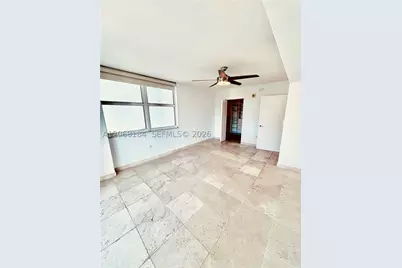 31 SE 5th #902, Miami, FL 33131 - Photo 6