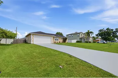 3321 SW Frankford, Port Saint Lucie, FL 34953 - Photo 2