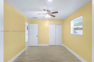 1854 Lauderdale Manor, Fort Lauderdale, FL 33311 - Photo 12