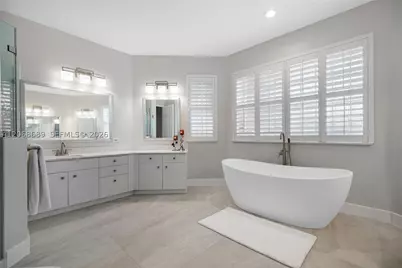 10660 SW 44th, Davie, FL 33328 - Photo 32