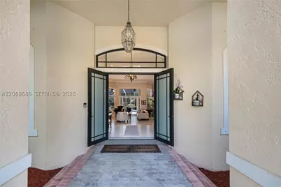 10660 SW 44th, Davie, FL 33328 - Photo 6