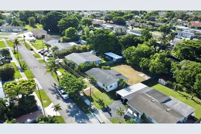 11935 SW 37th, Miami, FL 33175 - Photo 10