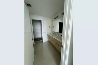 600 NE 27th #1604, Miami, FL 33137 - Photo 12