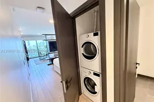 398 NE 5th, Miami, FL 33132 - Photo 12