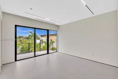 2222 SW 14th #right, Miami, FL 33145 - Photo 26