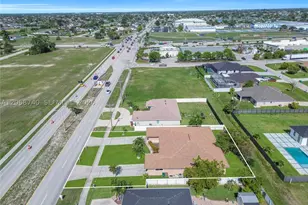 836 Trafalgar, Cape Coral, FL 33991 - Photo 36