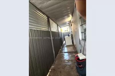 1097 E 1st, Hialeah, FL 33010 - Photo 12
