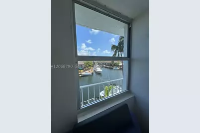 16570 NE 26th #3F, North Miami Beach, FL 33160 - Photo 4