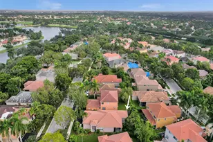 938 Bluewood, Weston, FL 33327 - Photo 62