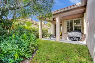 938 Bluewood, Weston, FL 33327 - Photo 2