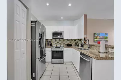 938 Bluewood, Weston, FL 33327 - Photo 30