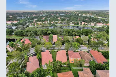 938 Bluewood, Weston, FL 33327 - Photo 60