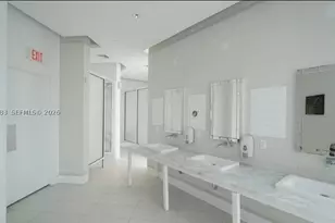 350 S Miami, Miami, FL 33130 - Photo 30