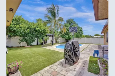 1161 NE 202nd, Miami, FL 33179 - Photo 34