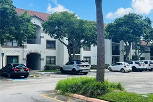 650 S Park, Hollywood, FL 33021 - Photo 1