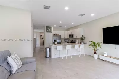 11410 W 34th, Hialeah, FL 33018 - Photo 10