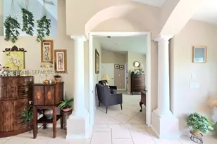 278 White Marsh, Rotonda West, FL 33947 - Photo 10