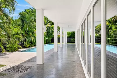 745 SW 22nd, Miami, FL 33129 - Photo 70
