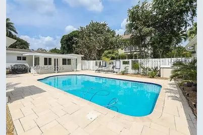 638 SW 5th #A, Fort Lauderdale, FL 33315 - Photo 10