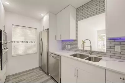 638 SW 5th #A, Fort Lauderdale, FL 33315 - Photo 6