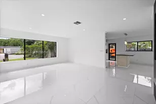 406 Lawn Acres, Hollywood, FL 33023 - Photo 4